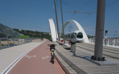 a train on the railway tracks